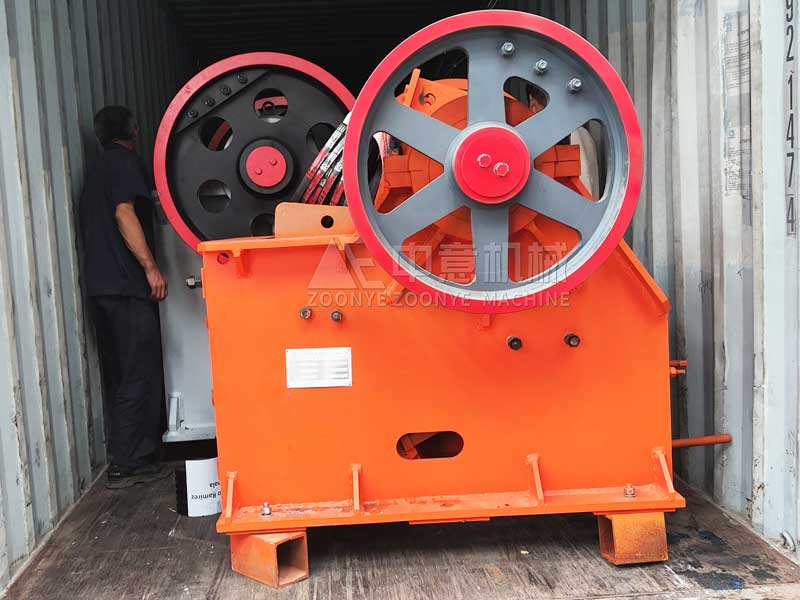 PE顎式破碎機300×500.jpg PE顎式破碎機300×500